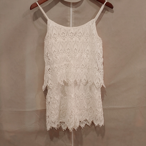 Lace Romper - Picture 2 of 3